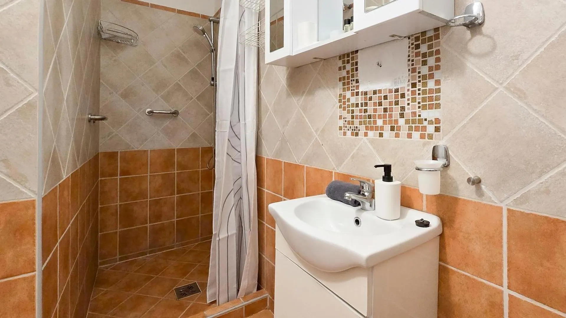 Mammut Garden 2 Apartment Budapest